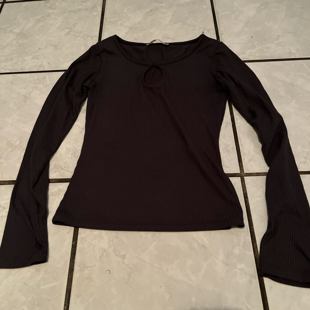 Women's Black Long Sleeve Top